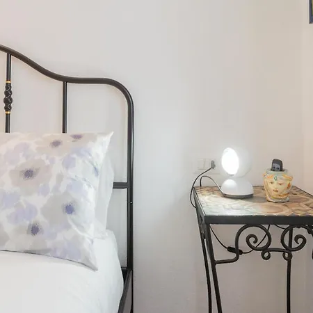Da Pia In Historycal Como City Centre By Rent All Como Exterior photo